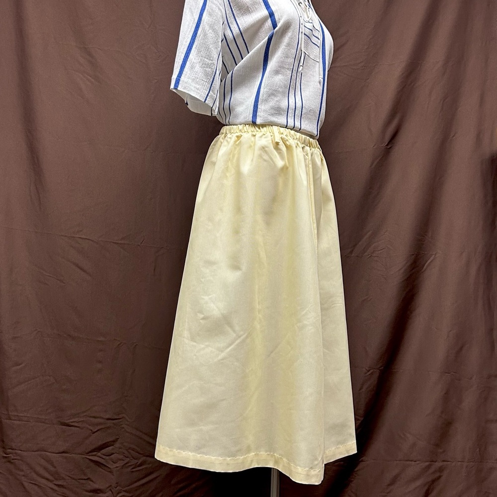 Butter yellow Midi skirt a-line